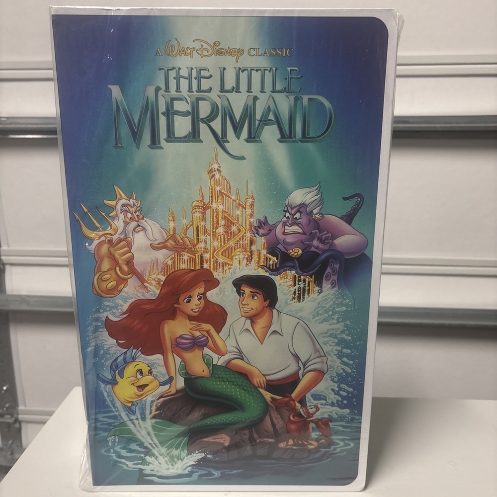 Disney The Little Mermaid Classic VHS Boxed Silk Touch Throw Blanket 50×70 New
